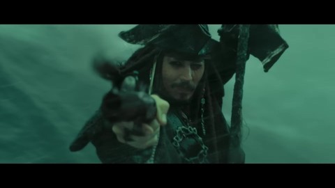 Джек Воробей против Дейви Джонса. Уилл Тёрнер сражается со своим отцом.