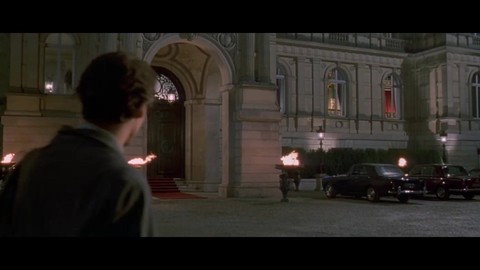 Корсо пытается вернуть книгу. (13 - 17). Девятые врата (1999)