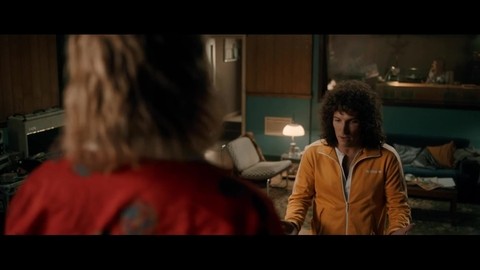 Queen записывают новый хит We will rock you: Богемская Рапсодия (2018) Момент из фильма