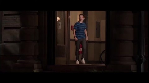 Вступились за девушку ... отрывок из фильма (Мы - Миллеры/We're The Millers)2013