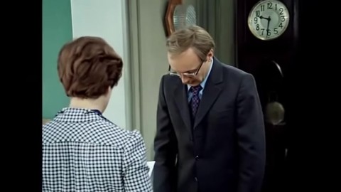 Я ухожу, а Вы остаетесь. Служебный роман
