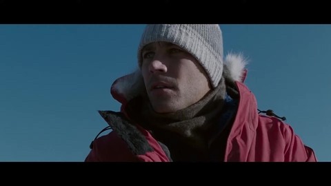 Спасение собак - сцена из фильма Белый Плен (Eight Below)