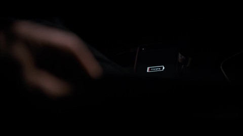 Вы можете не любить её, но она ваш ребёнок / Логан (2017)