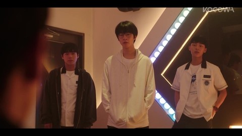 Бом Сок мстит буллерам из прошлой школы