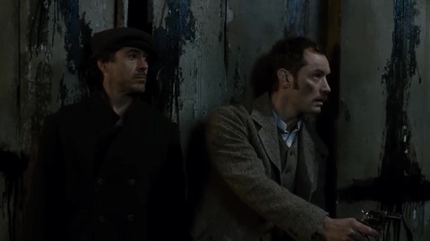 Ирэн Адлер ходит по лезвию пилы.