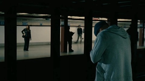 Защитник | Девочка спасла Люка Райта.