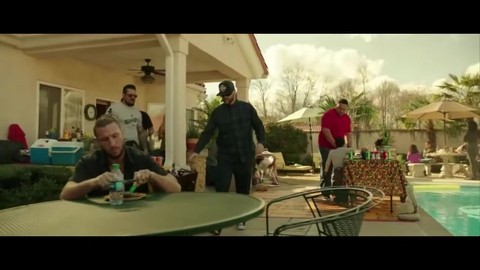 Рэй проверяет Донни. Охота на воров (Den of Thieves) 2018