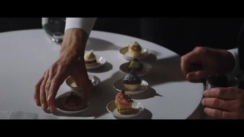 Чётные пирожные (кадры из детектива "Смерть на Ниле/Death on the Nile", 2020)
