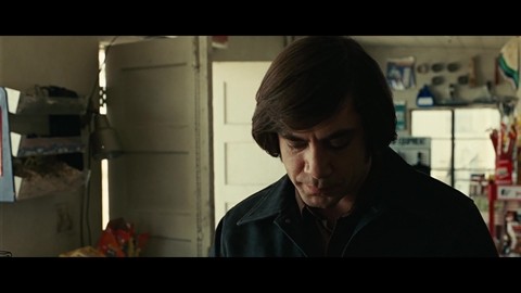 Диалог на заправке | Старикам тут не место (2007)