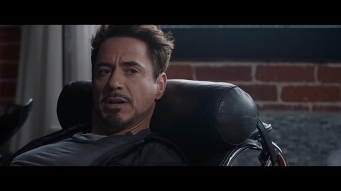 Сцена после титров  Брюс Беннер.