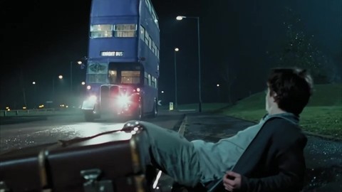 Гарри Поттер поездка в автобусе до Дырявого котла