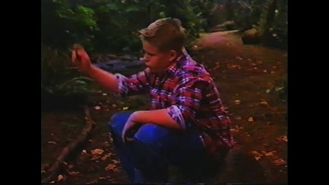 Бени вспоминает страшные моменты из детства