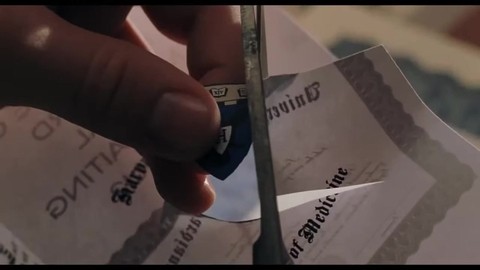 Catch Me If You Can Поймай меня, если сможешь 2002 Решил поработать доктором